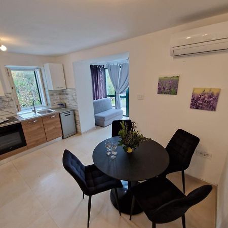 Lavanda Apartman 1 Cres Exterior foto